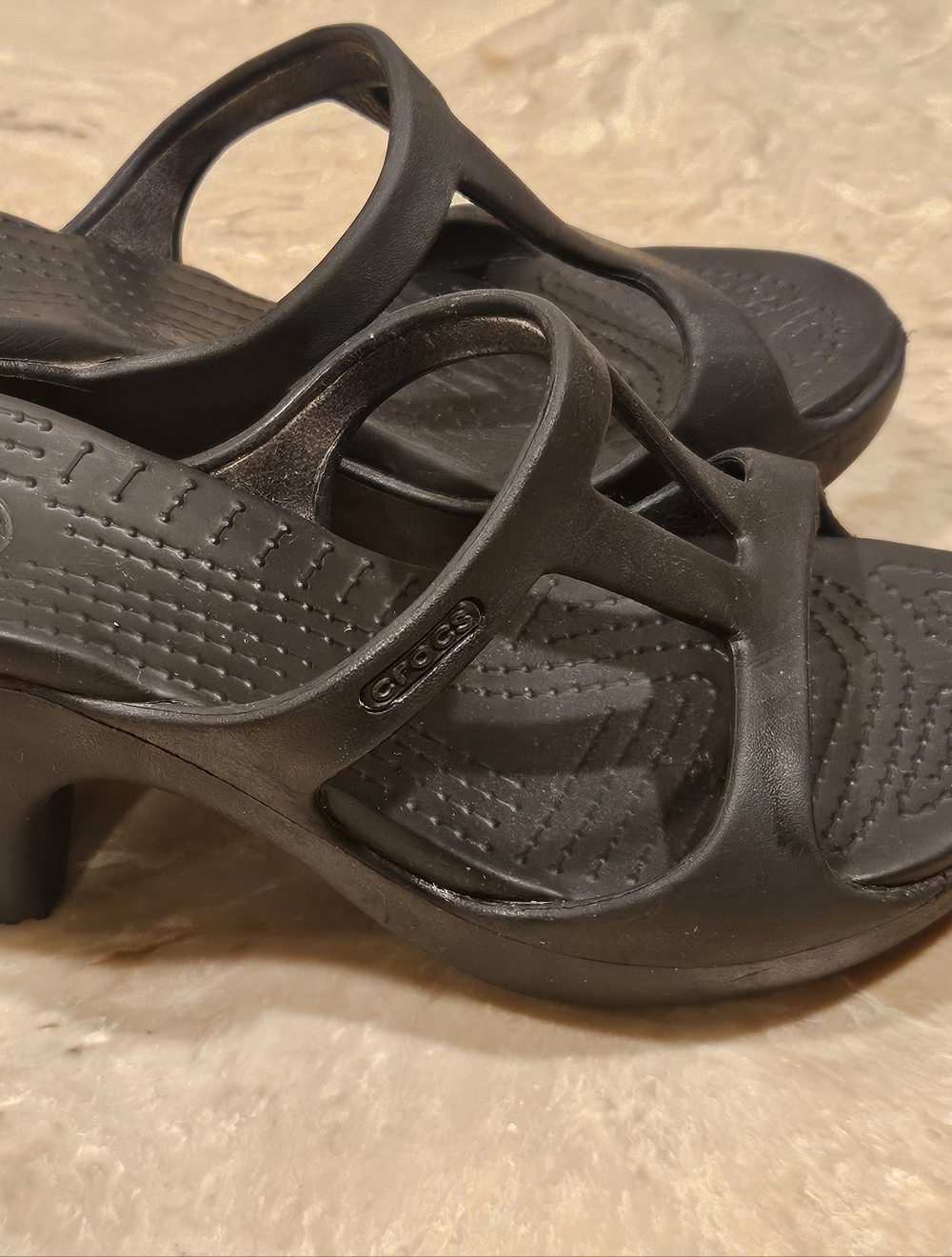 7 Crocs Cyprus Womens Black Heel Sandals Straps